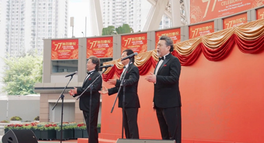 香港:骏马奔腾迎国庆 高歌嘹亮庆华诞